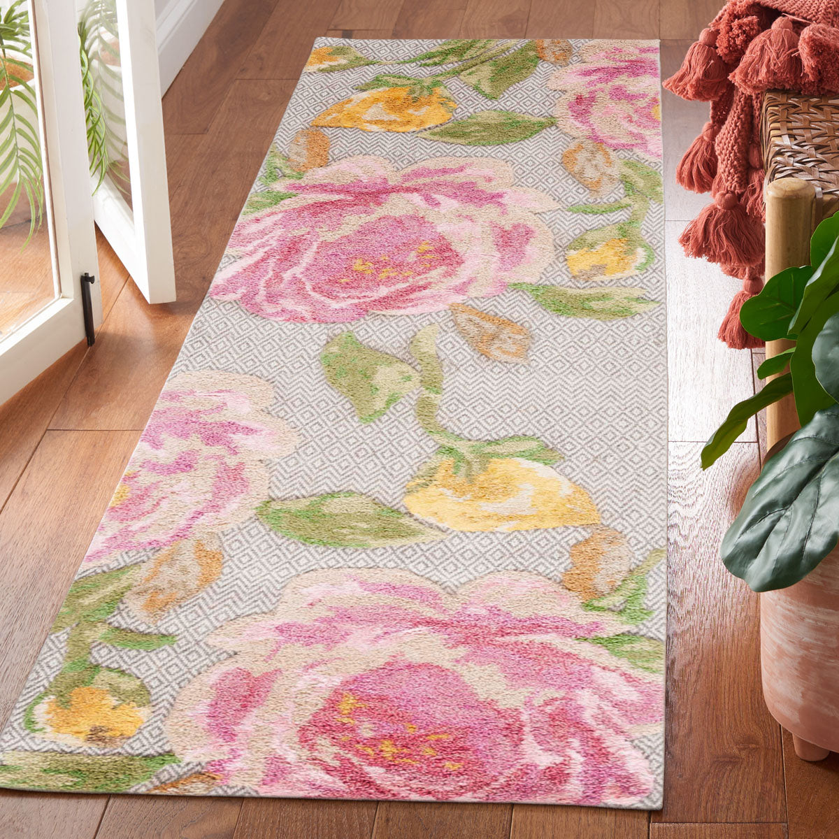 Safavieh Glamour 603 Rug, GLM603 - Pink / Grey