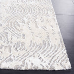 Safavieh Glamour 605 Rug, GLM605 - Light Grey / Ivory
