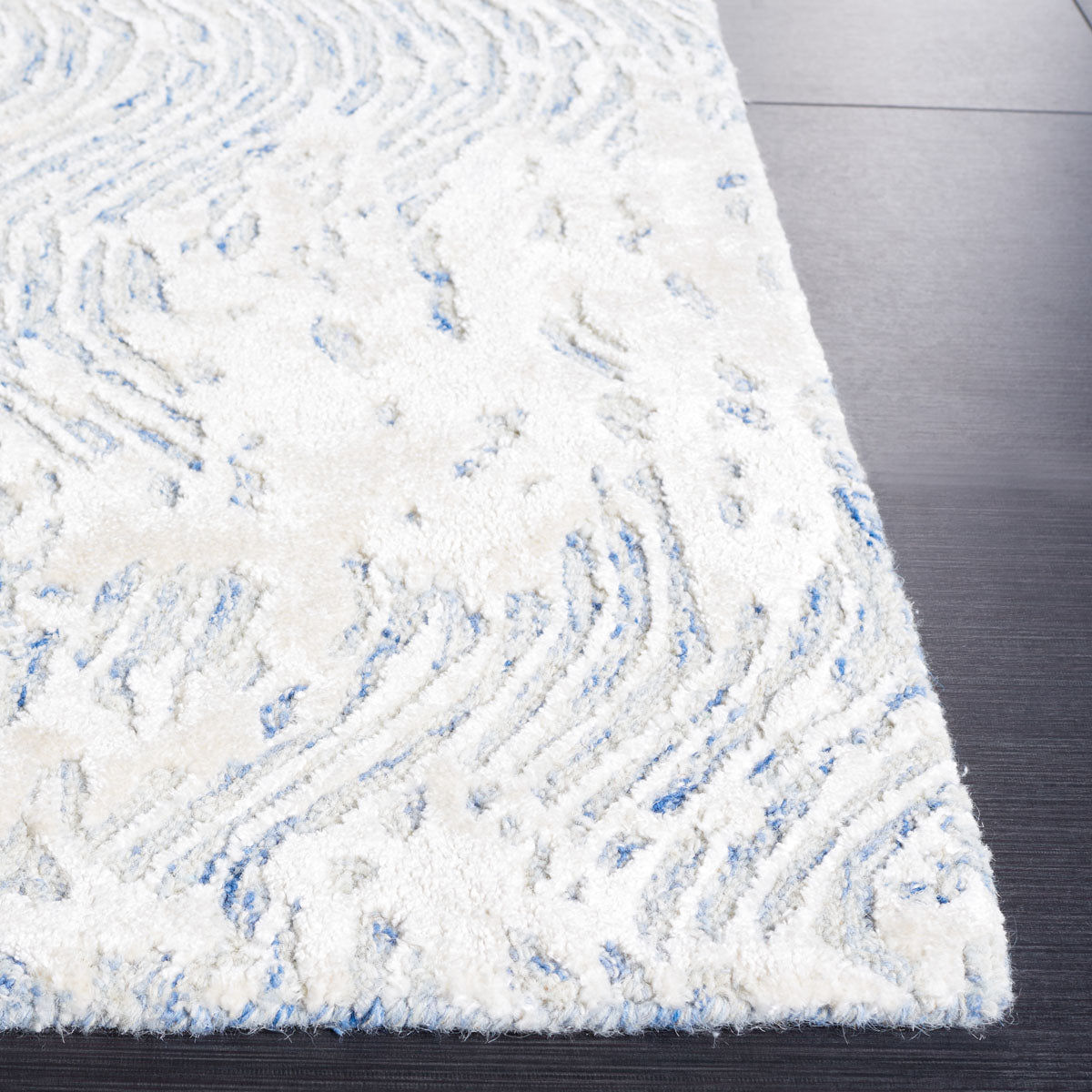 Safavieh Glamour 605 Rug, GLM605 - Blue / Ivory