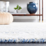 Safavieh Glamour 605 Rug, GLM605 - Blue / Ivory