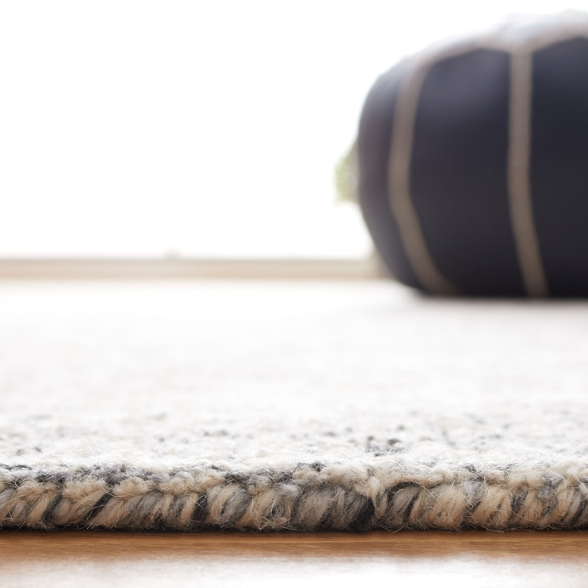 Safavieh Glamour 606 Rug, GLM606 - Grey / Ivory