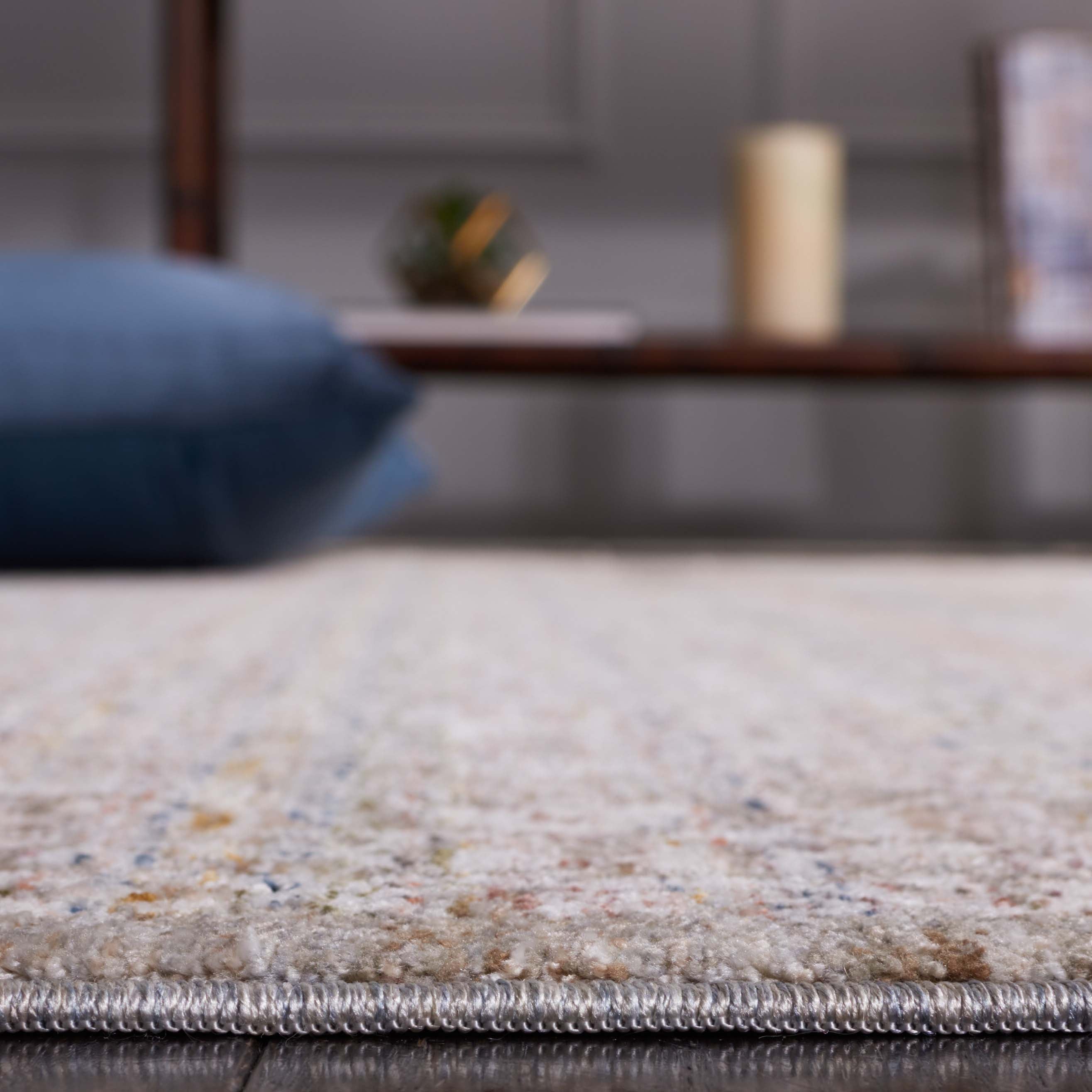 Safavieh Harlow 100 Rug, HAR100 - Sage / Ivory