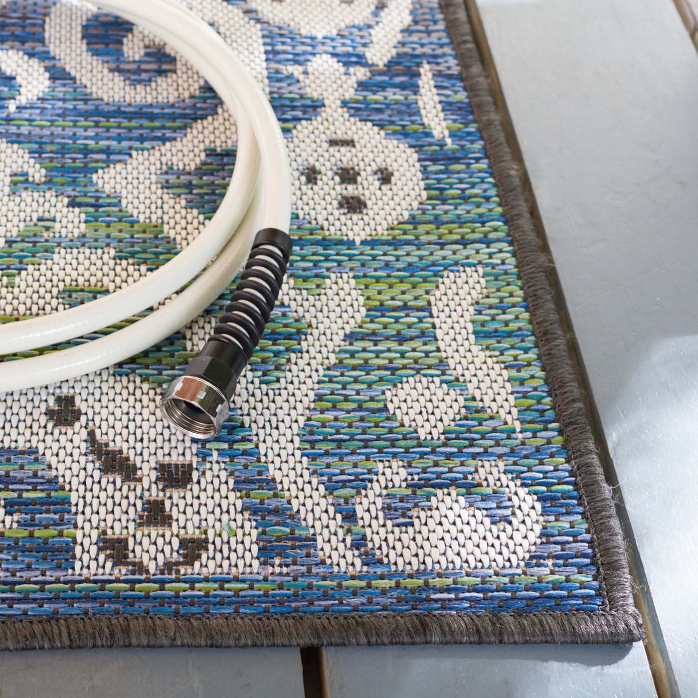 Safavieh Havana 321 Rug, HAV321 - Light Silver / Blue