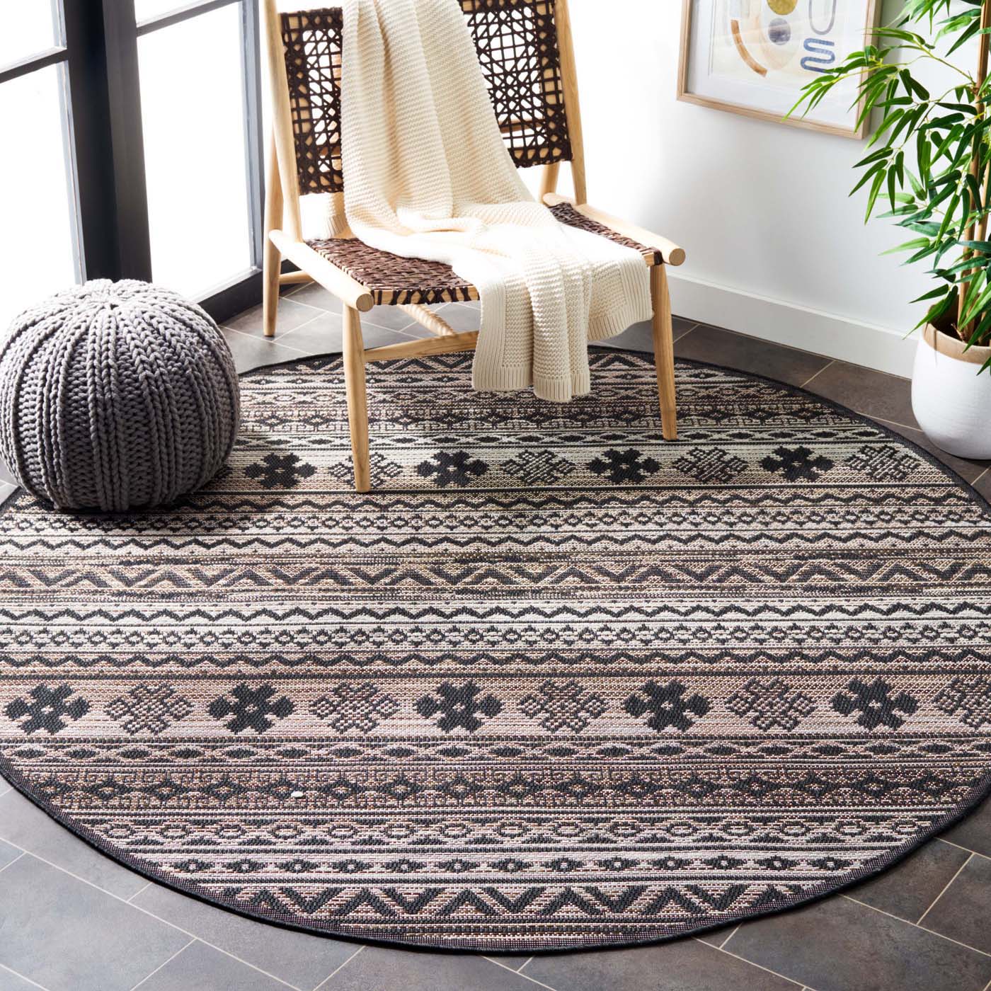Safavieh Havana 331 Rug, HAV331 - Brown / Black