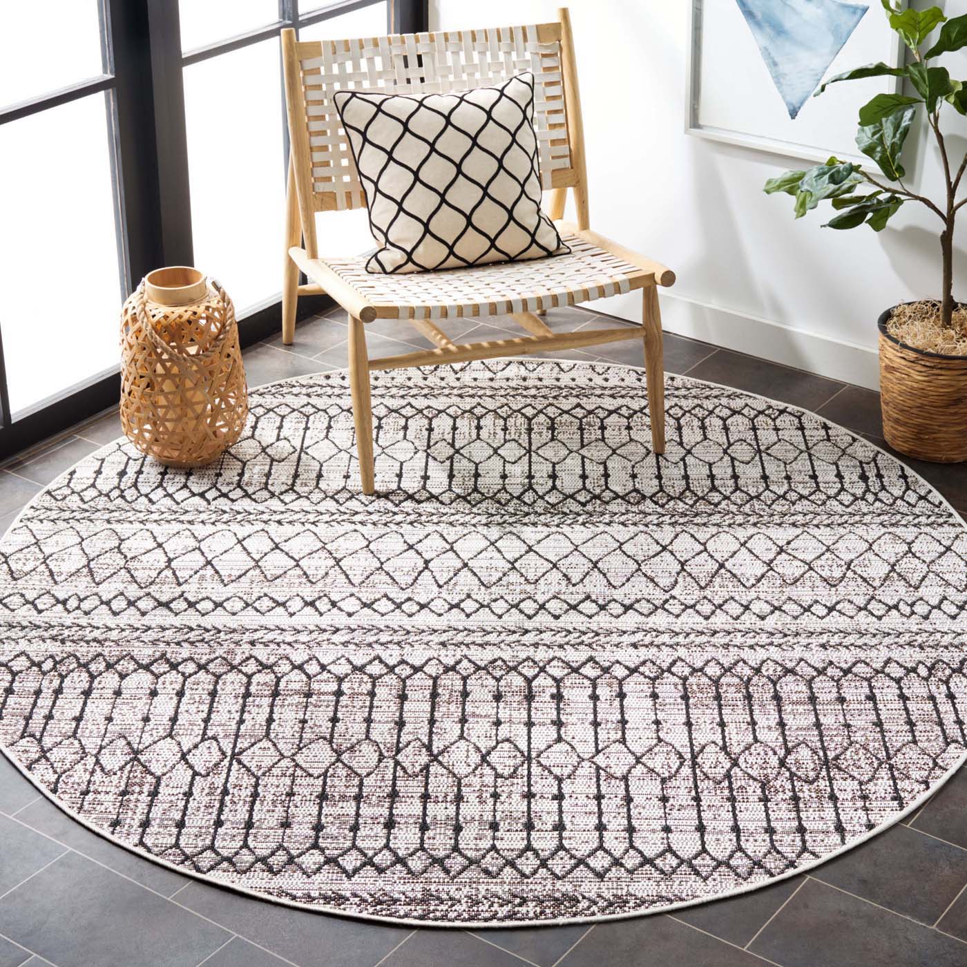 Safavieh Havana 370 Rug, HAV370 - Light Brown / Black