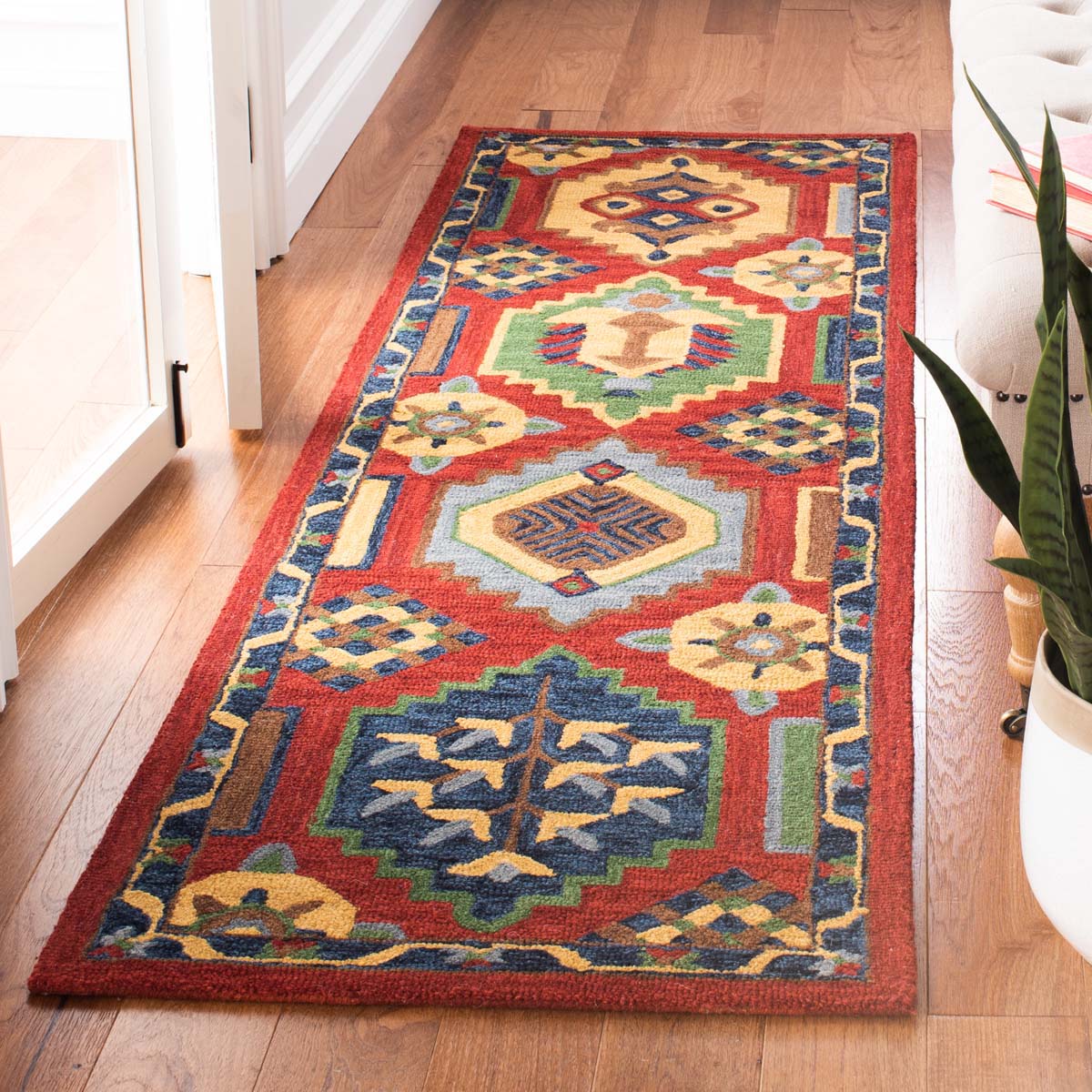 Safavieh Heritage 52 Rug, HG352 - Red / Gold
