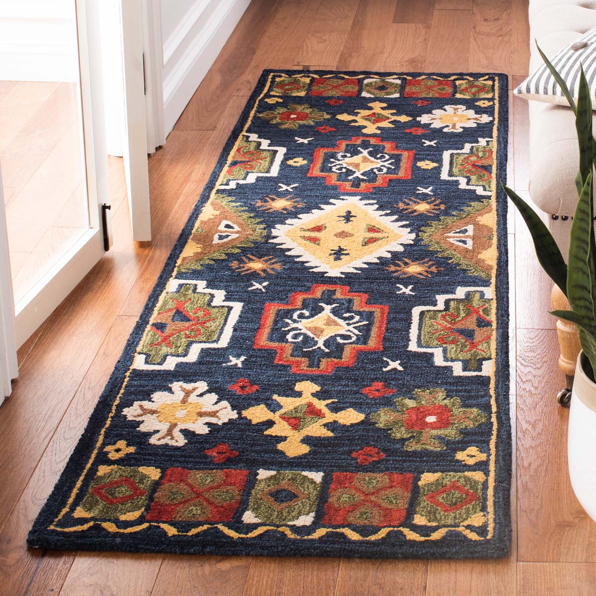Safavieh Heritage 53 Rug, HG353 - Navy / Red