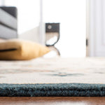 Safavieh Heritage 75 Rug, HG375 - Beige / Ivory