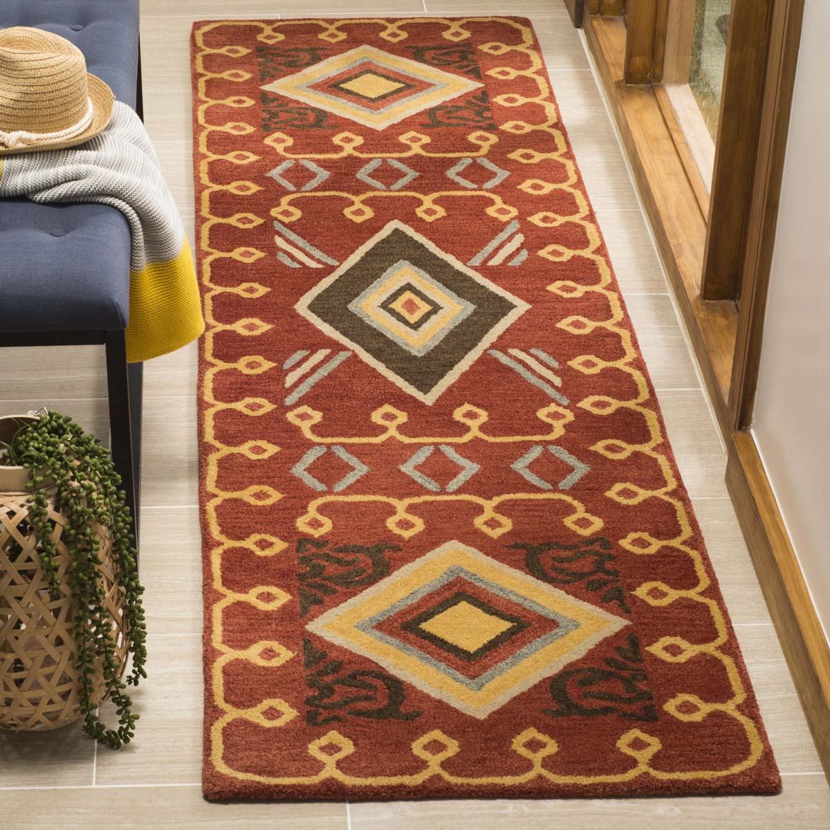 Safavieh Heritage 04 Rug, HG404 - Red / Multi