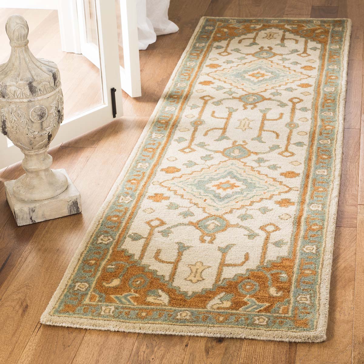 Safavieh Heritage 06A Rug, HG406A - Light Blue / Rust