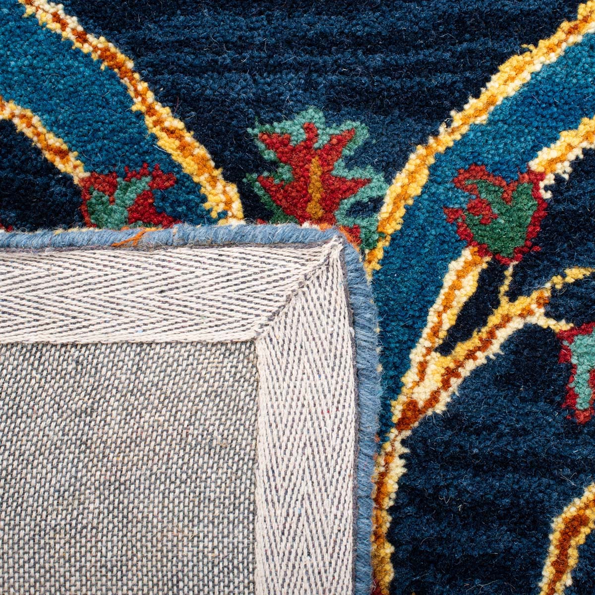 Safavieh Heritage 75 Rug, HG475 - Navy / Yellow