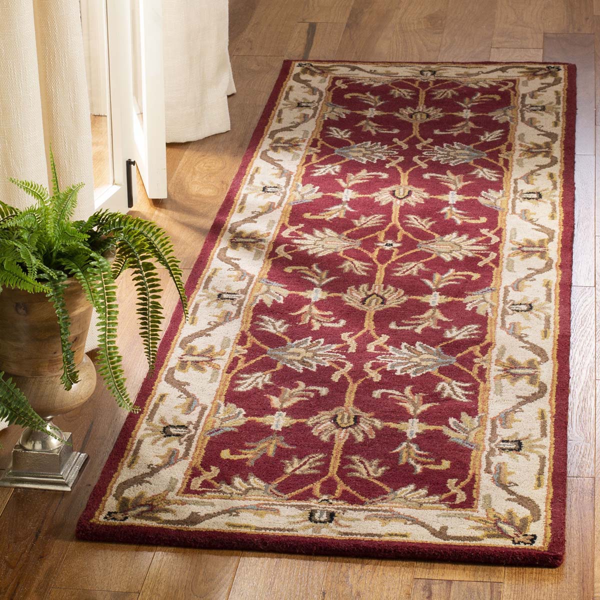 Safavieh Heritage 28D Rug, HG628D - Red / Ivory