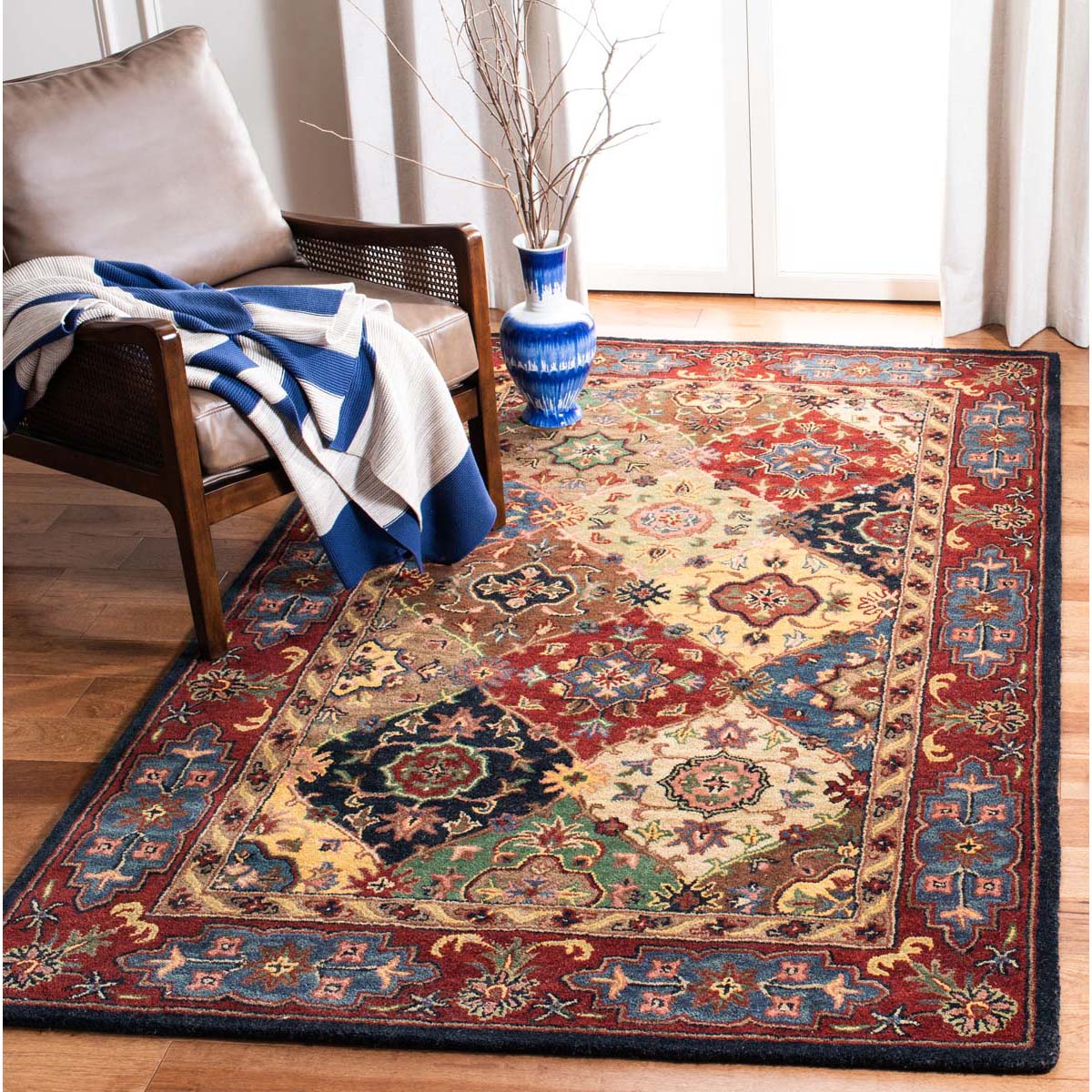 Safavieh Heritage 26A Rug, HG926A - Red / Multi