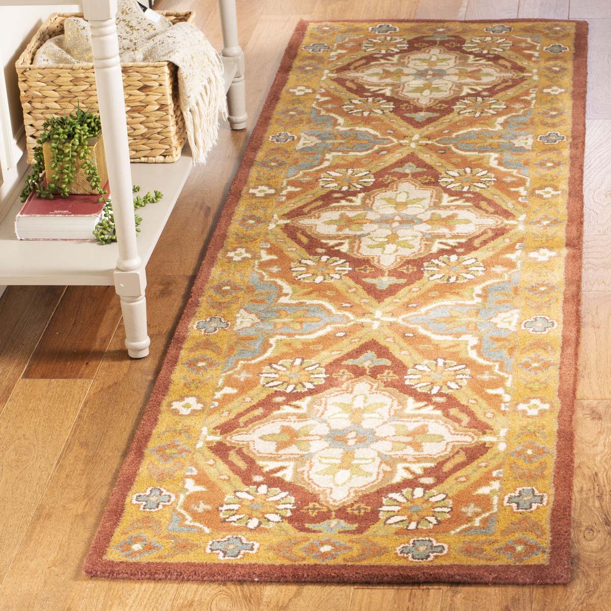 Safavieh Heritage 48 Rug, HG948 - Rust