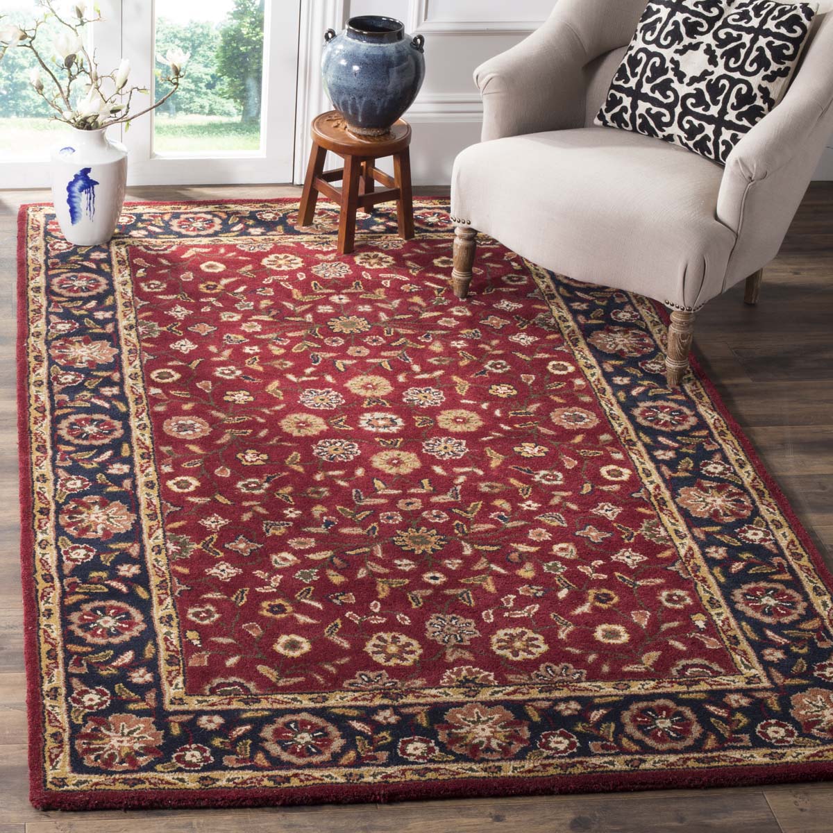 Safavieh Heritage 66A Rug, HG966A - Red / Navy