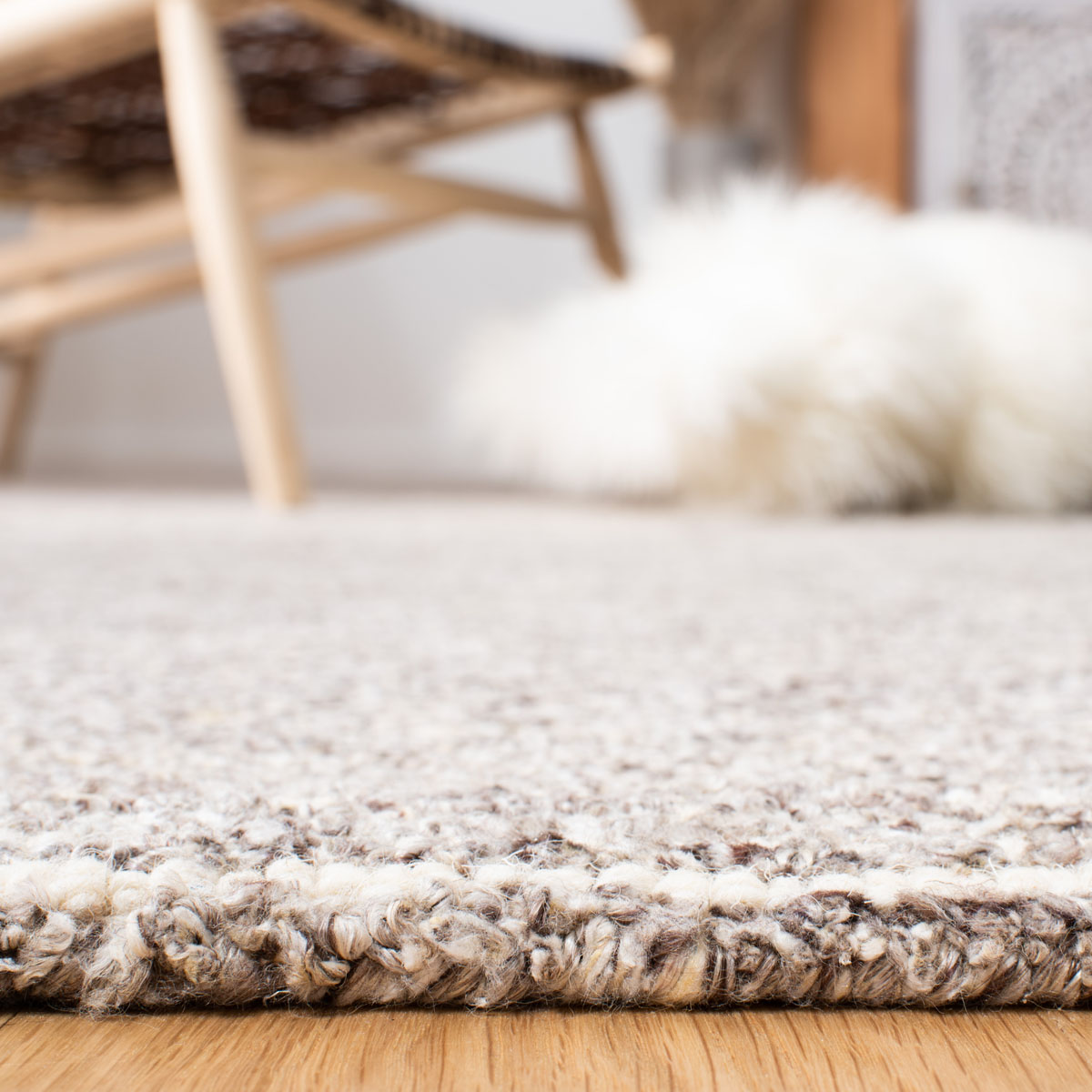 Safavieh Himalaya 153 Rug, HIM153 - Brown