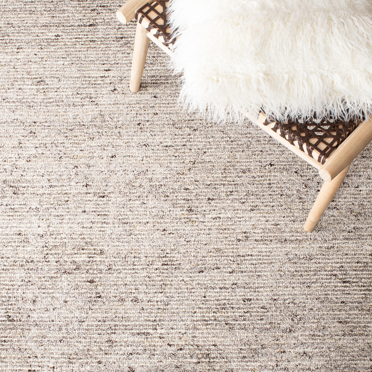 Safavieh Himalaya 153 Rug, HIM153 - Brown