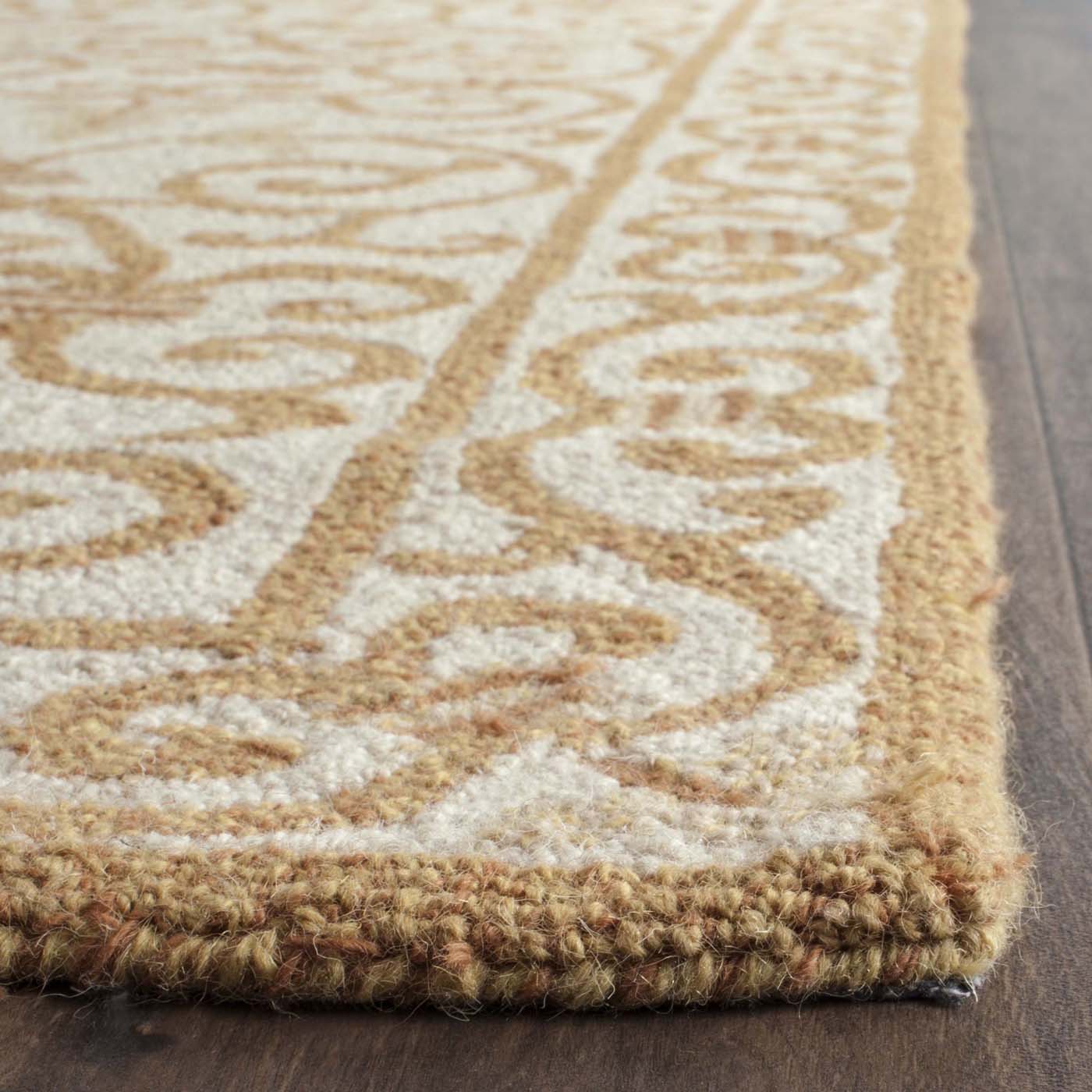 Safavieh Chelsea 1P Rug, HK11P - vory / Gold