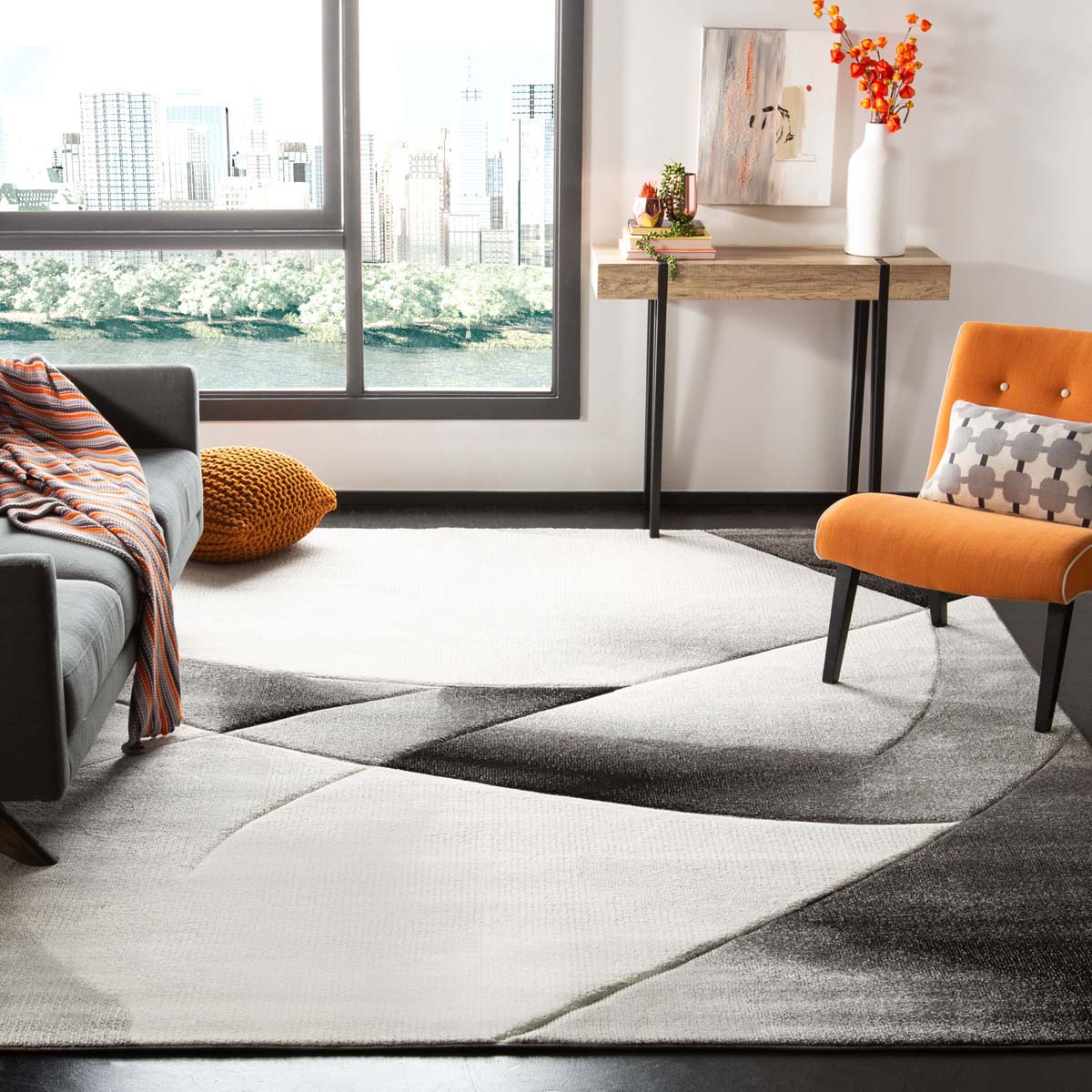 Safavieh Hollywood 713 Rug, HLW713 - Grey / Dark Grey