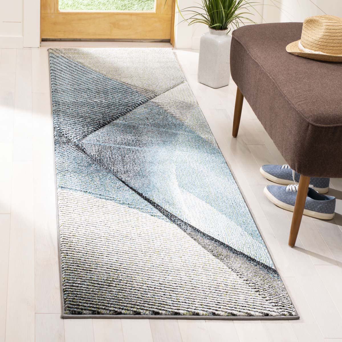 Safavieh Hollywood 715 Rug, HLW715 - Grey / Teal