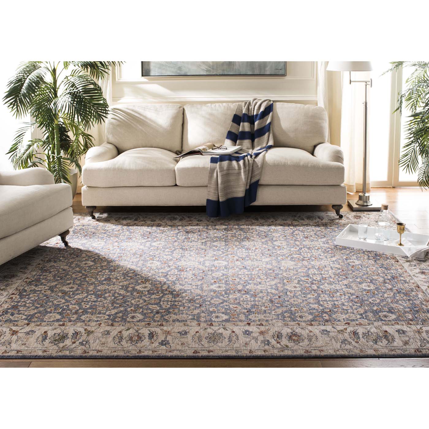 Safavieh Heirloom 701 Rug, HRL701 - Ivory / Blue
