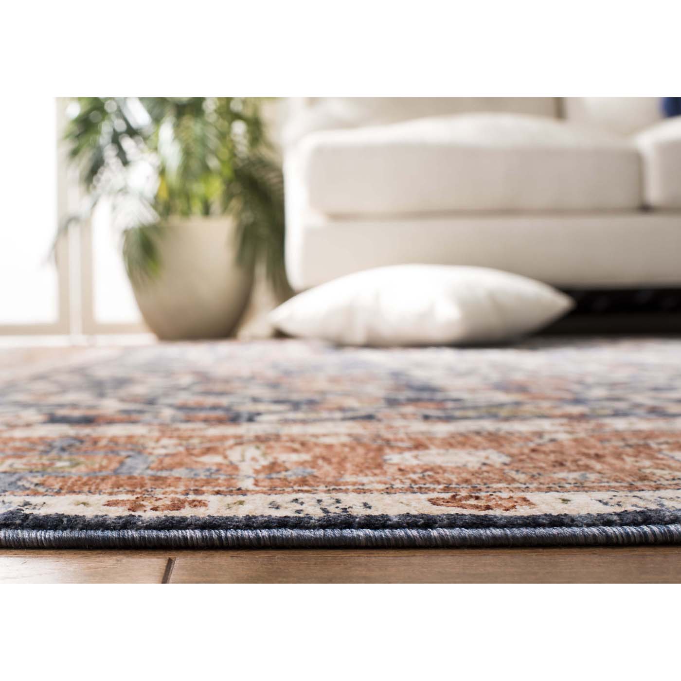 Safavieh Heirloom 703 Rug, HRL703 - Navy / Beige