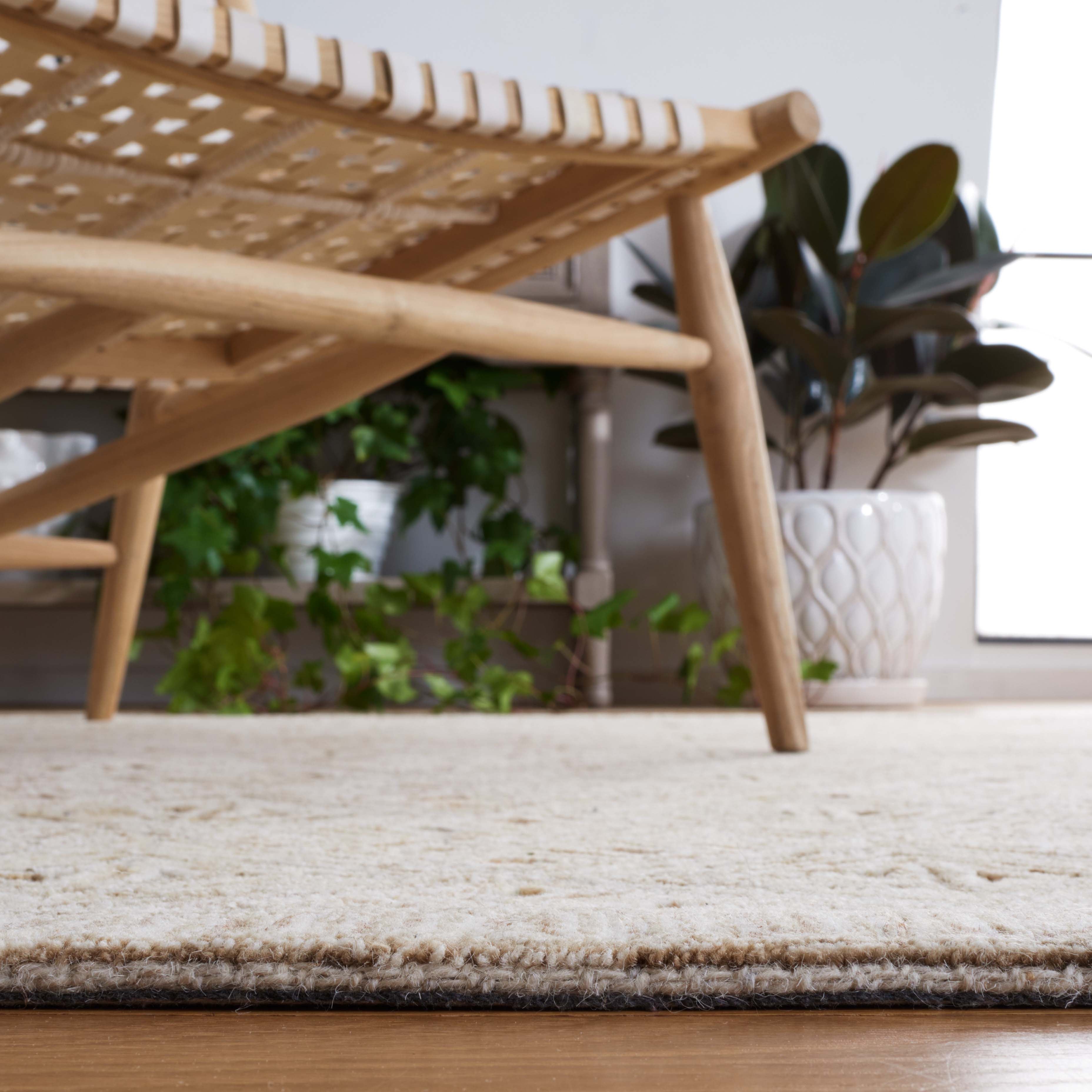 Safavieh Ikat 803 Rug, IKT803 - Ivory / Sage