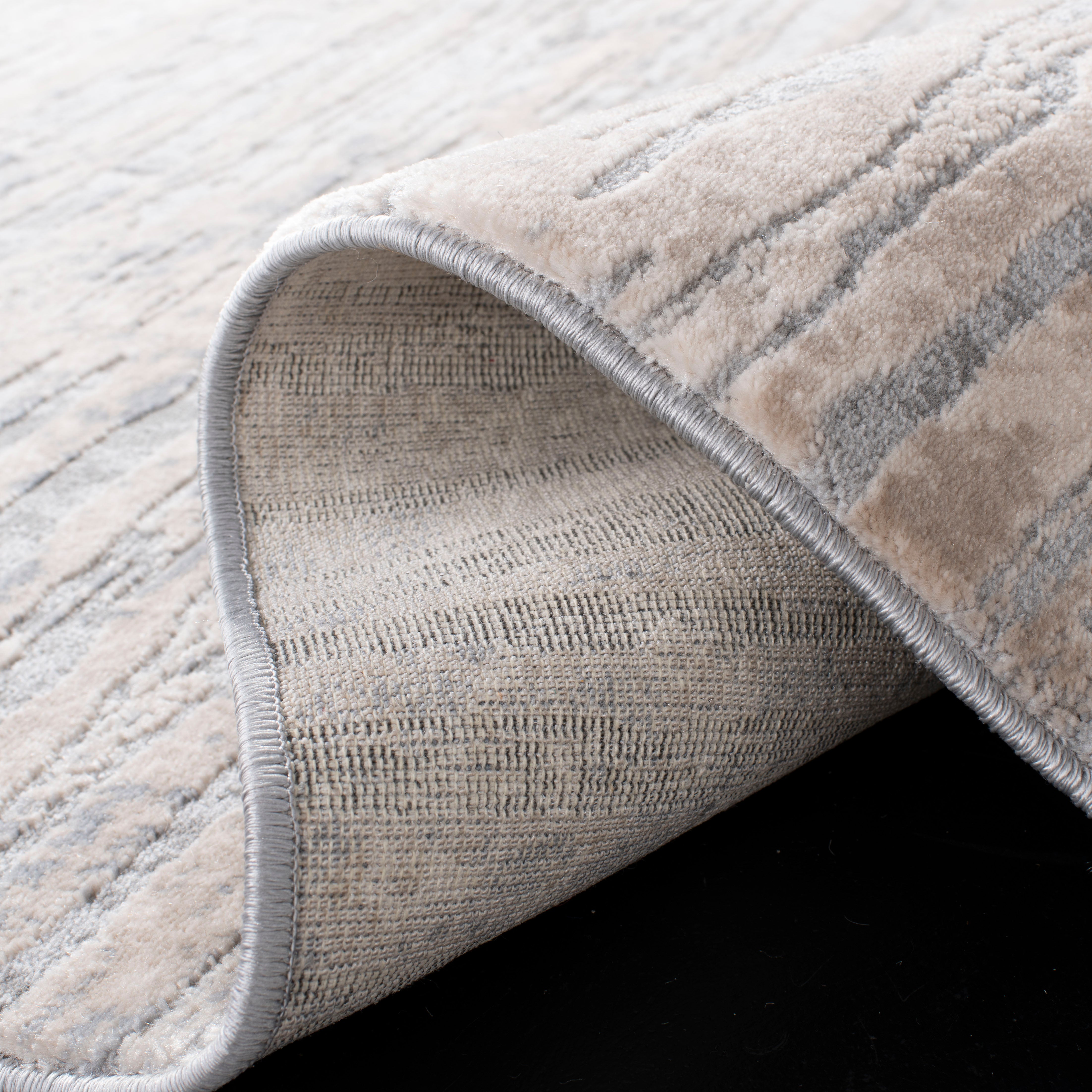 Safavieh Invista 436 Rug, INV436 - Cream / Grey