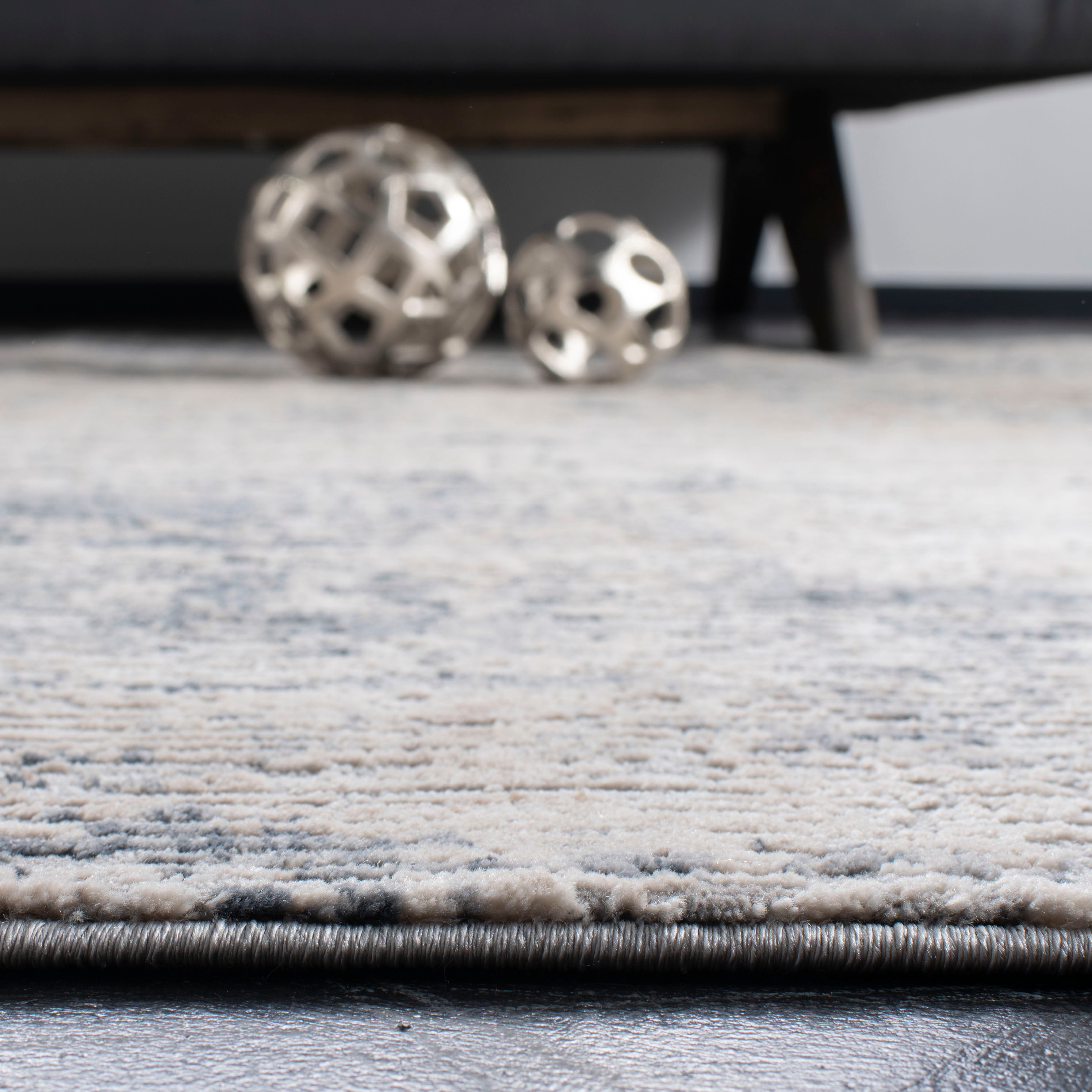 Safavieh Invista 437 Rug, INV437 - Cream / Charcoal