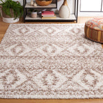 Safavieh Jericho Shag 106 Rug, JER106 - Taupe / Ivory