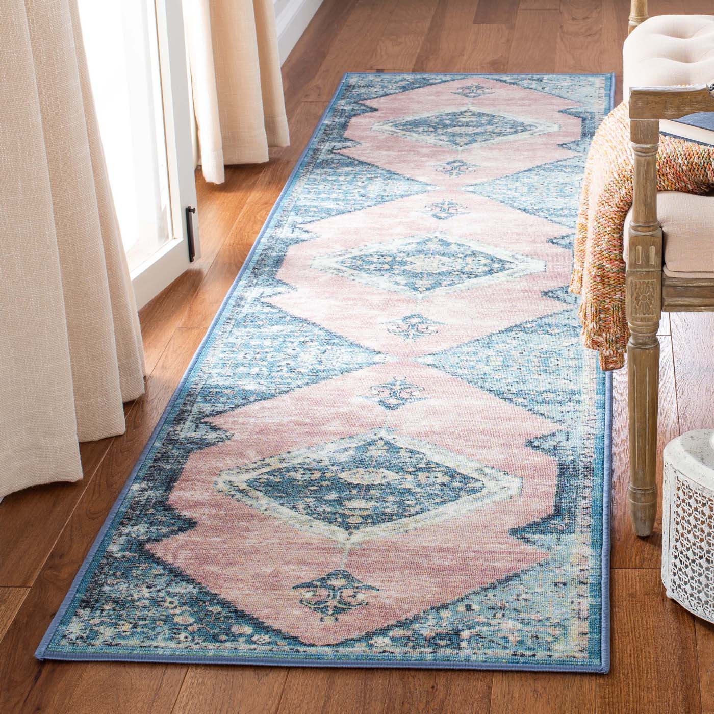 Safavieh Journey 147 Rug, JNY147 - Blue / Pink