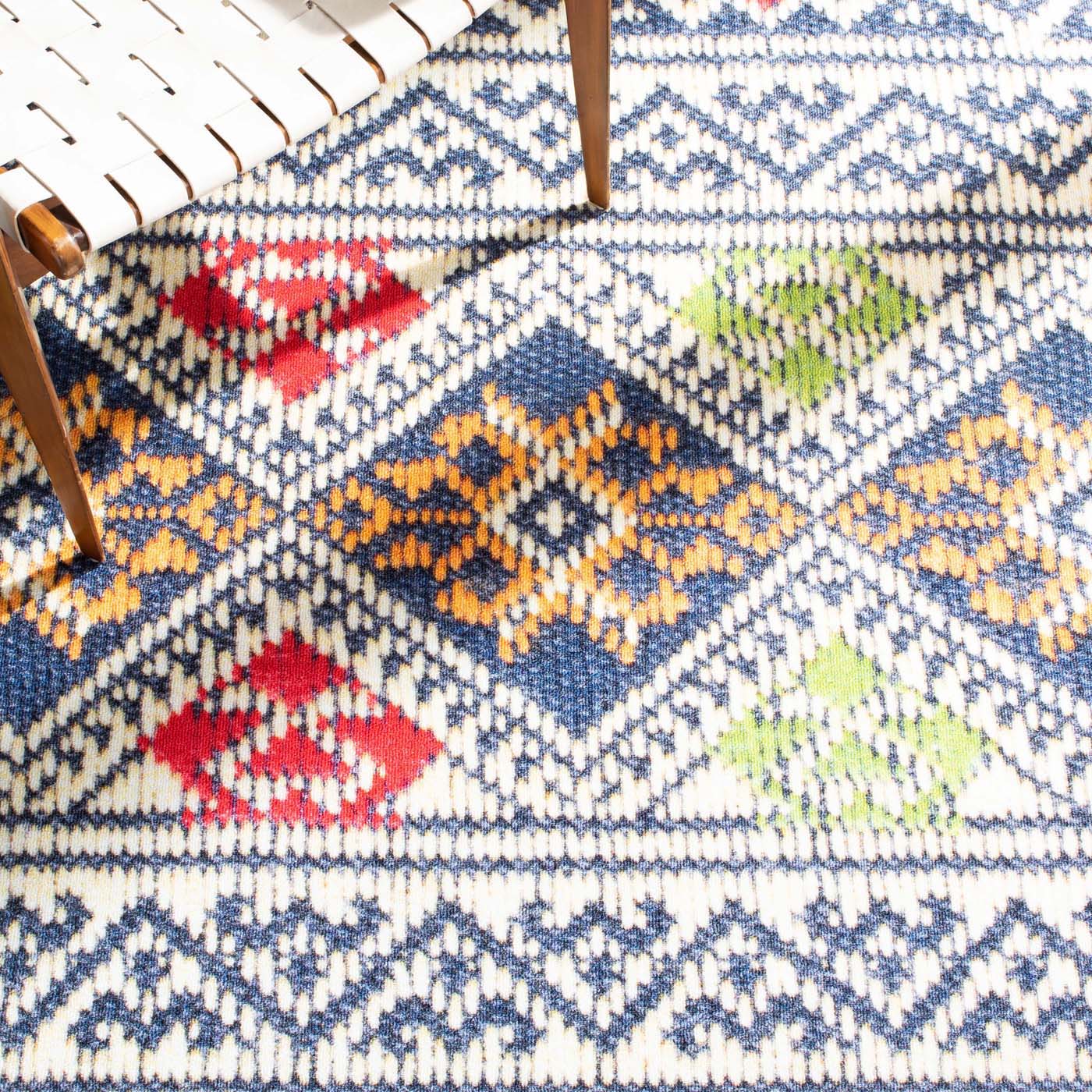 Safavieh Journey 167 Rug, JNY167 - Blue / Ivory