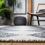 Safavieh Kilim 152 Rug, KLM152 - Black / Ivory