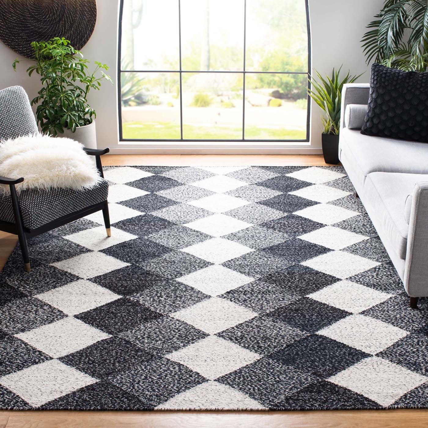 Safavieh Kilim 152 Rug, KLM152 - Black / Ivory