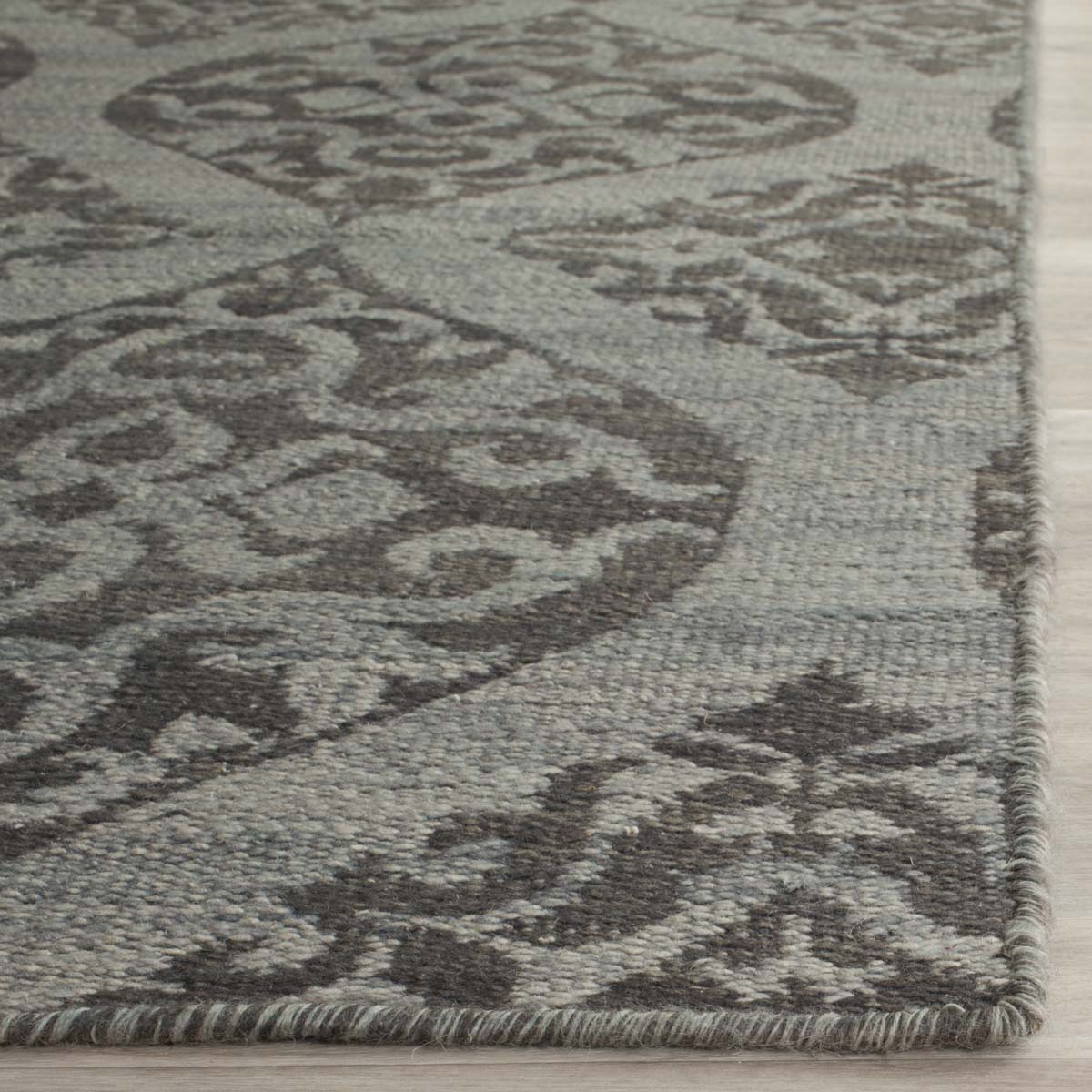 Safavieh Kilim 224 Rug, KLM224 - Grey / Dark Grey