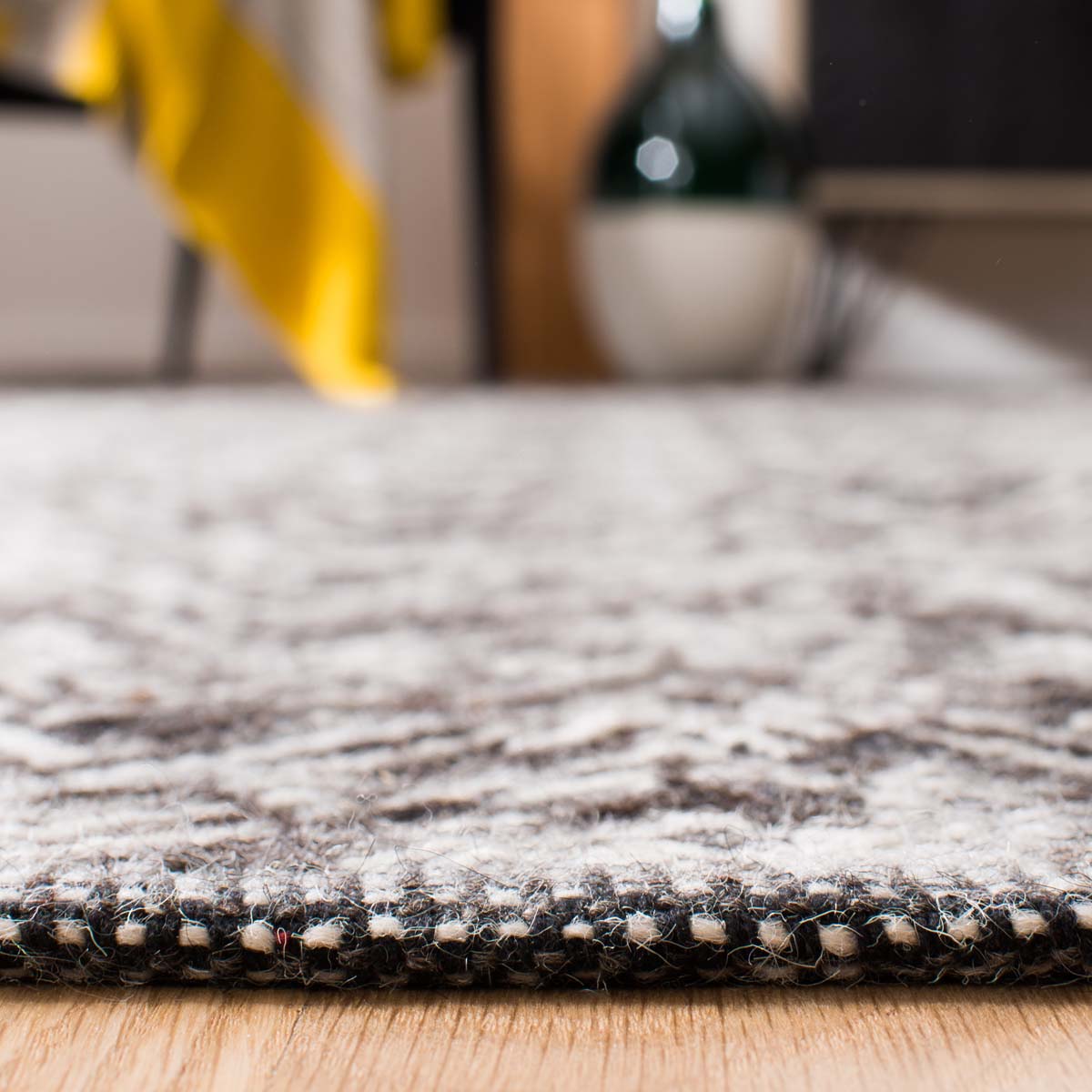 Safavieh Kilim 401 Rug, KLM401 - Brown / Charcoal