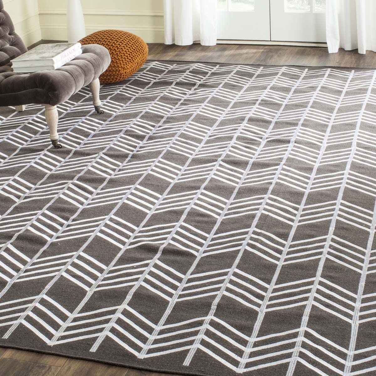 Safavieh Kilim 624 Rug, KLM624 - Charcoal