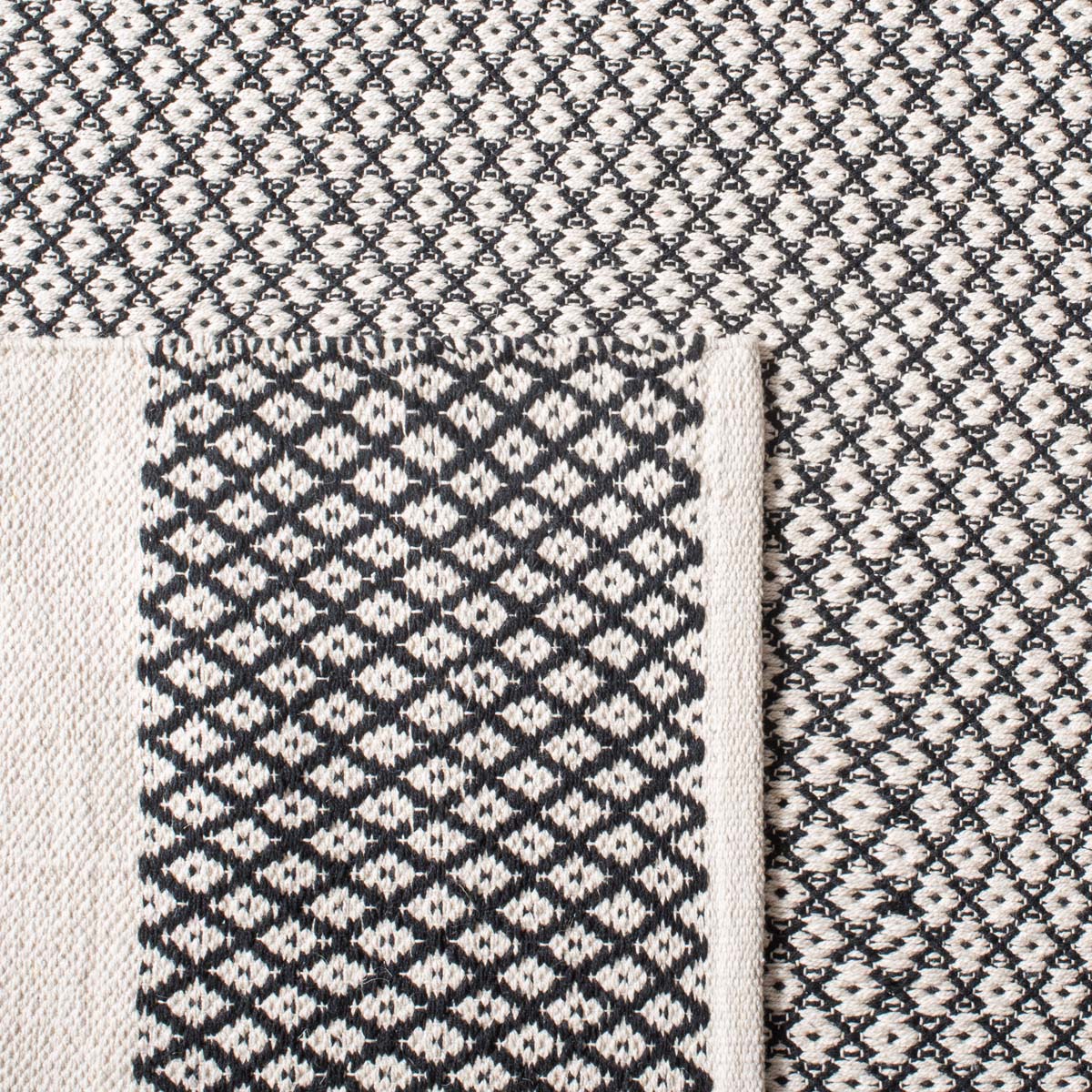 Safavieh Kilim 701 Rug, KLM701 - Black / Ivory