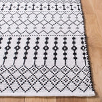Safavieh Kilim 704 Rug, KLM704 - Ivory / Black