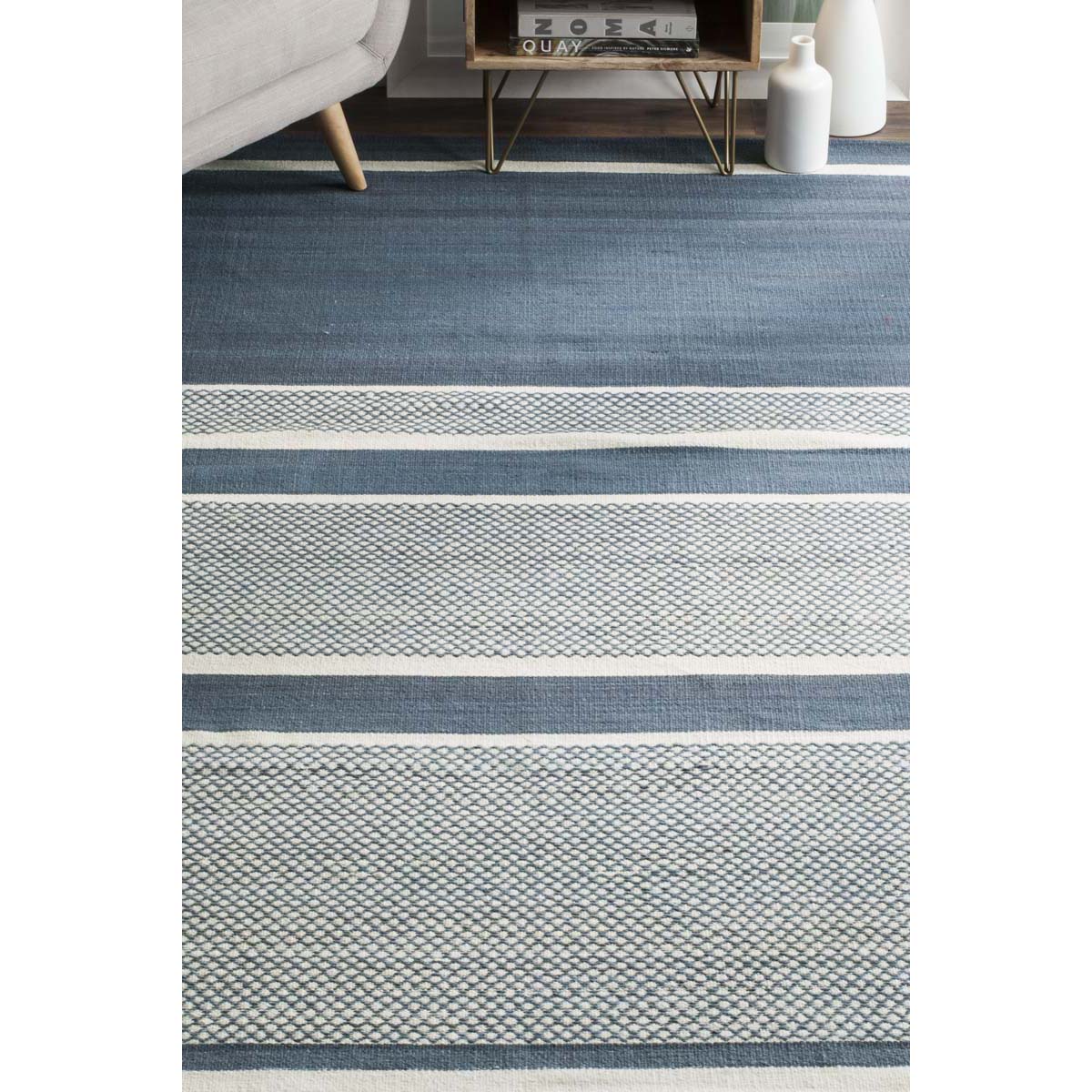 Safavieh Kilim 952 Rug, KLM952 - Blue / Ivory