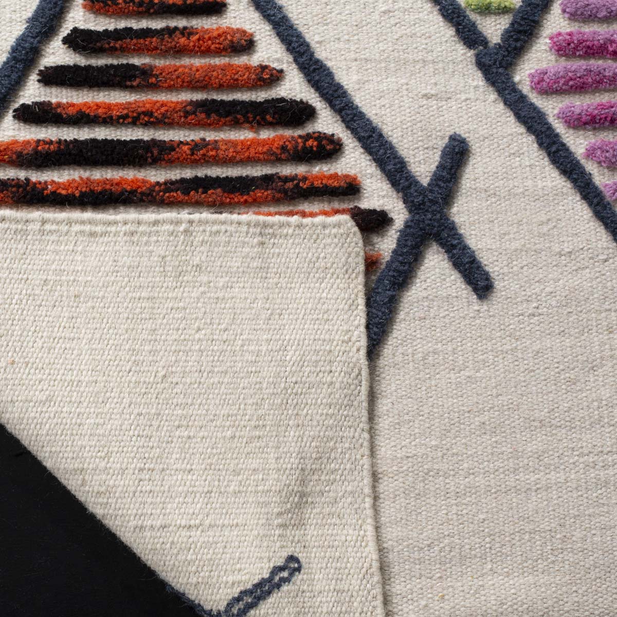 Safavieh Kenya 911 Rug, KNY911