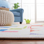 Safavieh Kids Playhouse 203 Rug, KPH203 - Ivory / Red