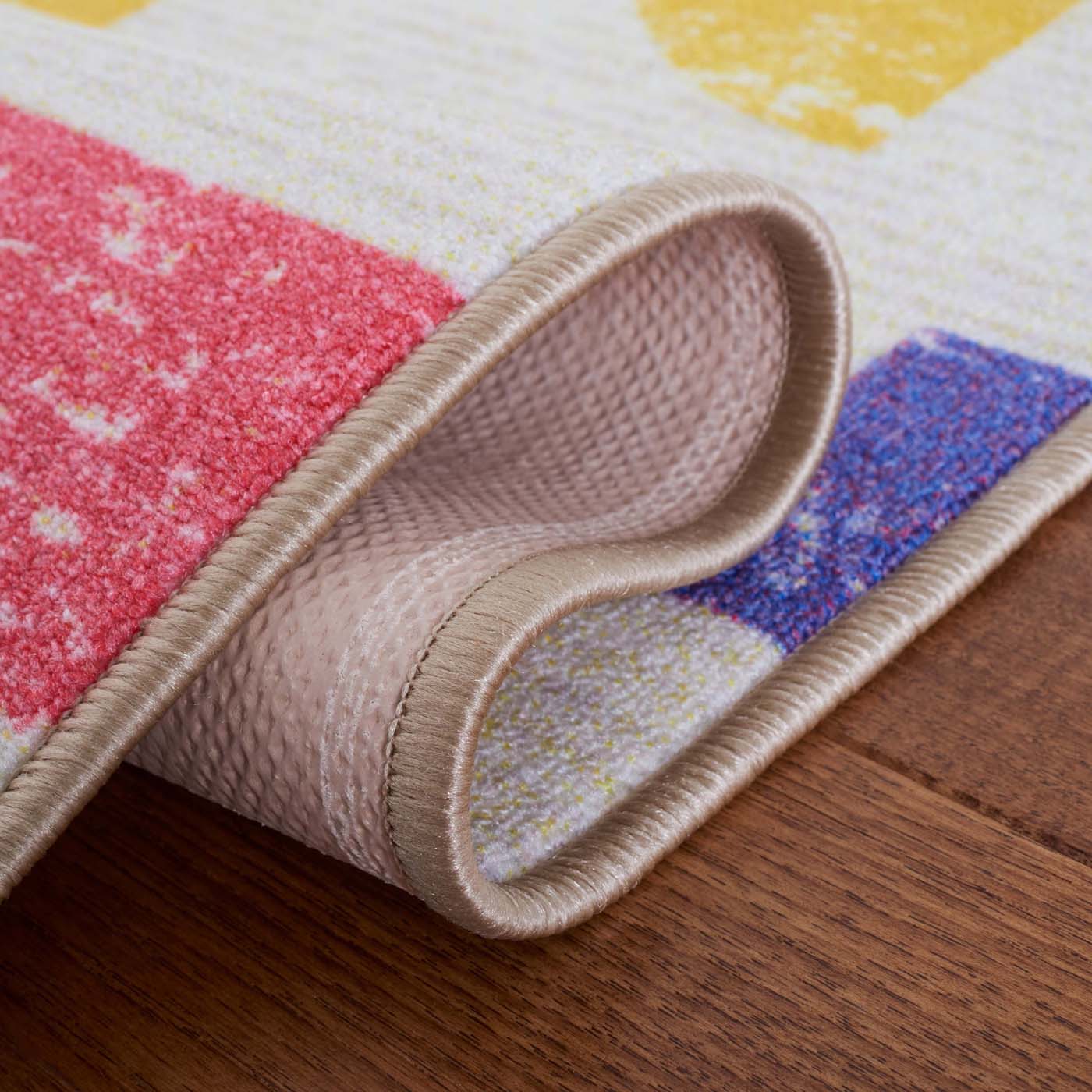 Safavieh Kids Playhouse 203 Rug, KPH203 - Ivory / Red