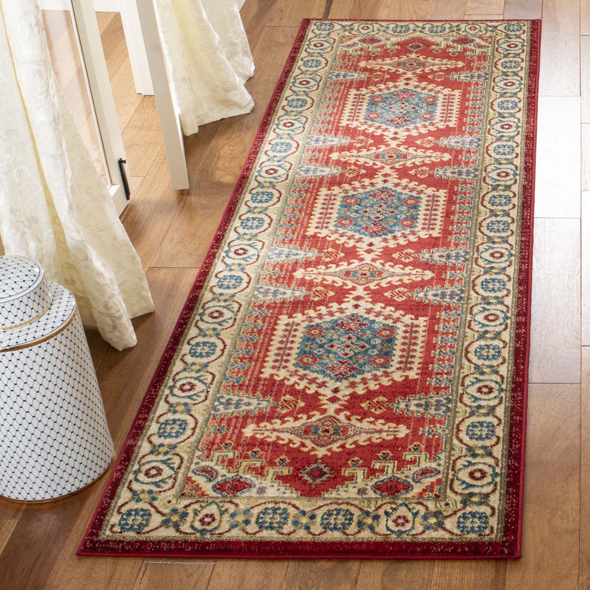 Safavieh Kashan 308 Rug, KSN308 - Red / Ivory