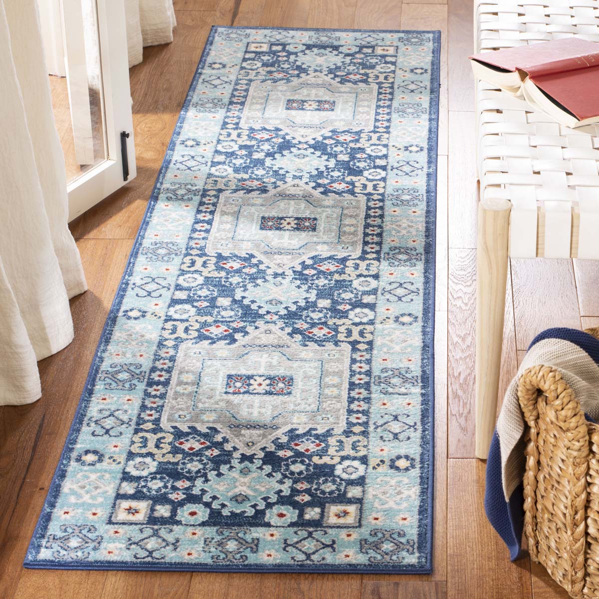 Safavieh Kazak 100 122 Rug, KZK122 - Blue / Creme