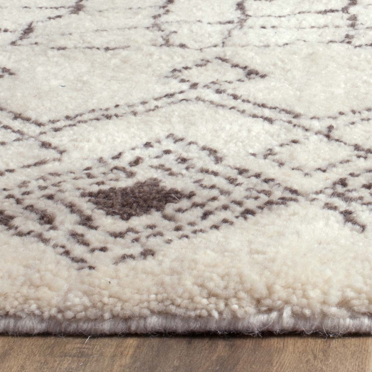 Safavieh Loft 122 Rug, LFT122 - Creme / Brown