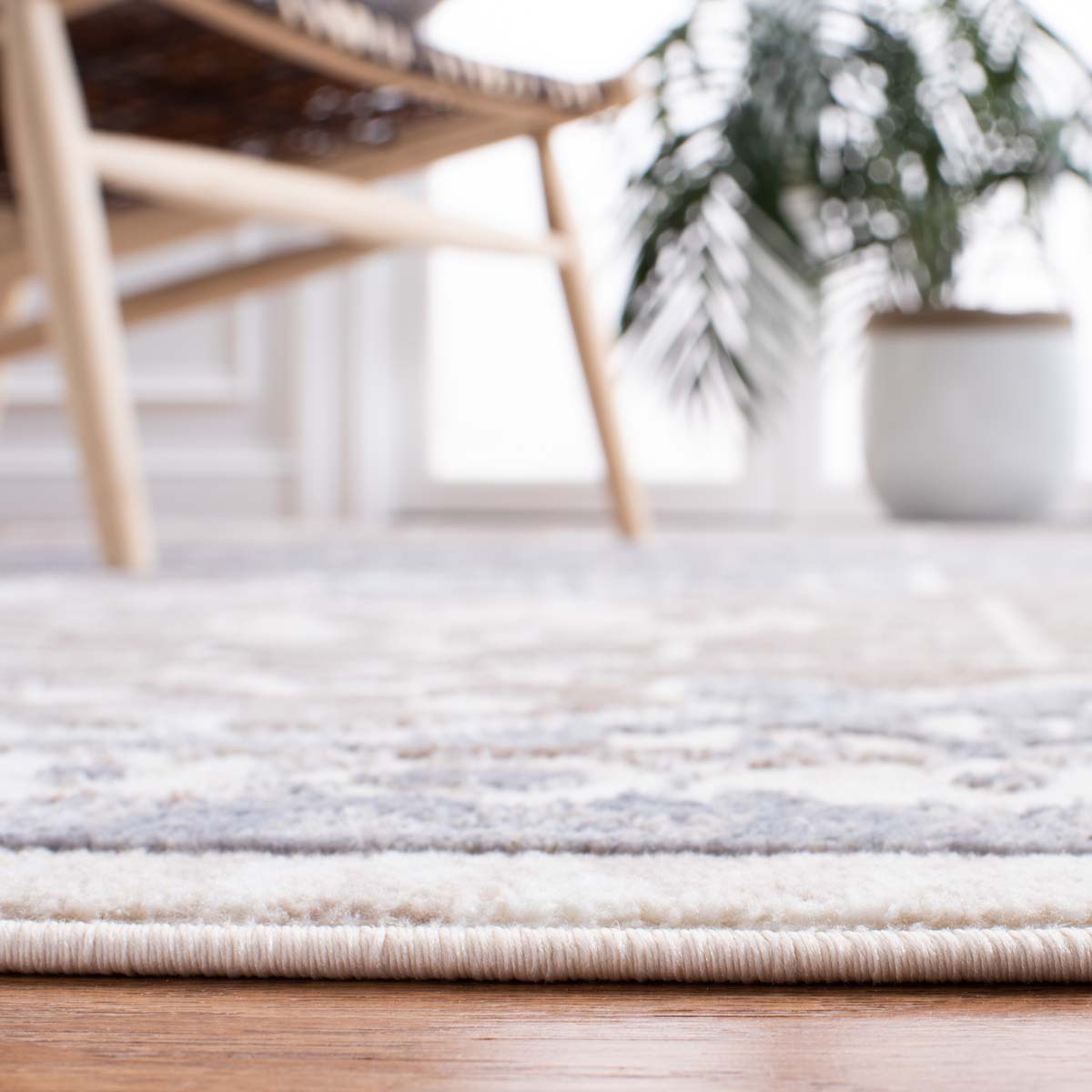 Safavieh Lagoon 172 Rug, LGN172 - Beige / Grey