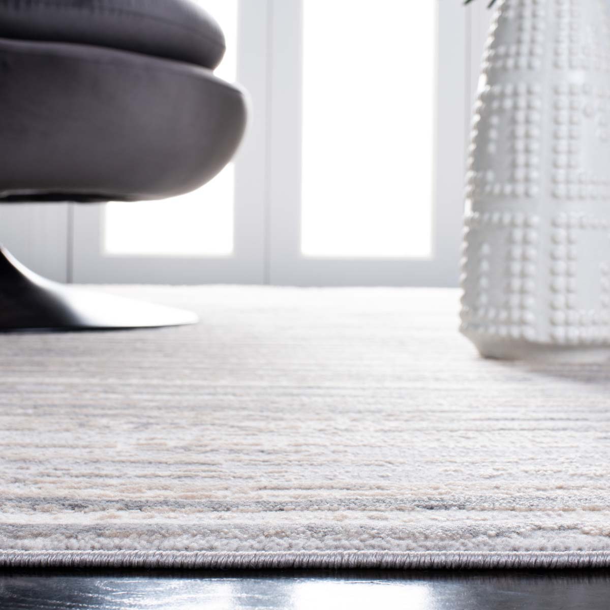 Safavieh Lagoon 518 Rug, LGN518 - Grey / Dark Grey