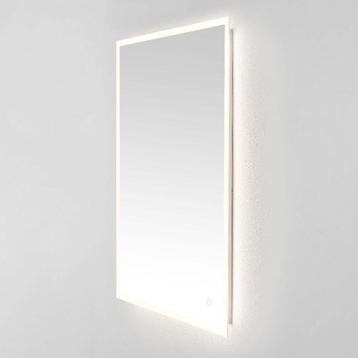 Safavieh Houston 24 LED Mirror, Silver / White - Silver / White