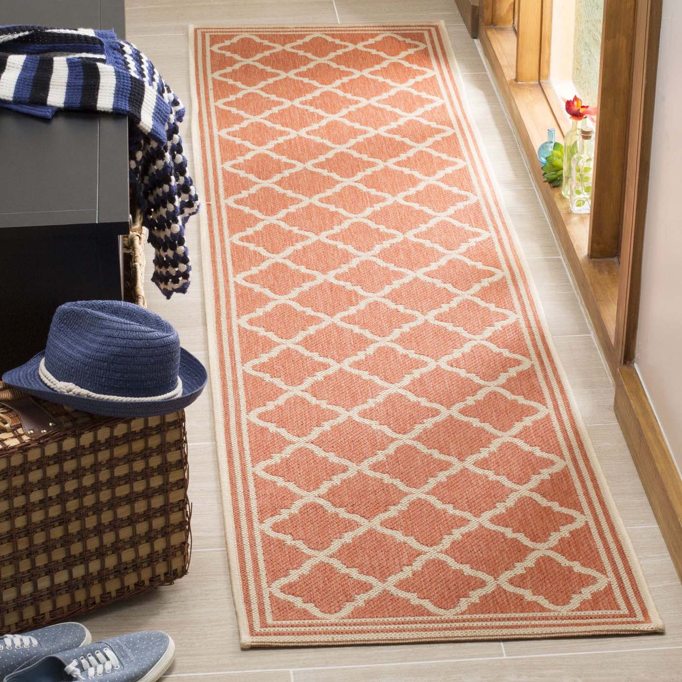 Safavieh Linden 121 Rug, LND121 - Rust / Creme